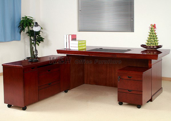 Manager's luxurious solid wood office table